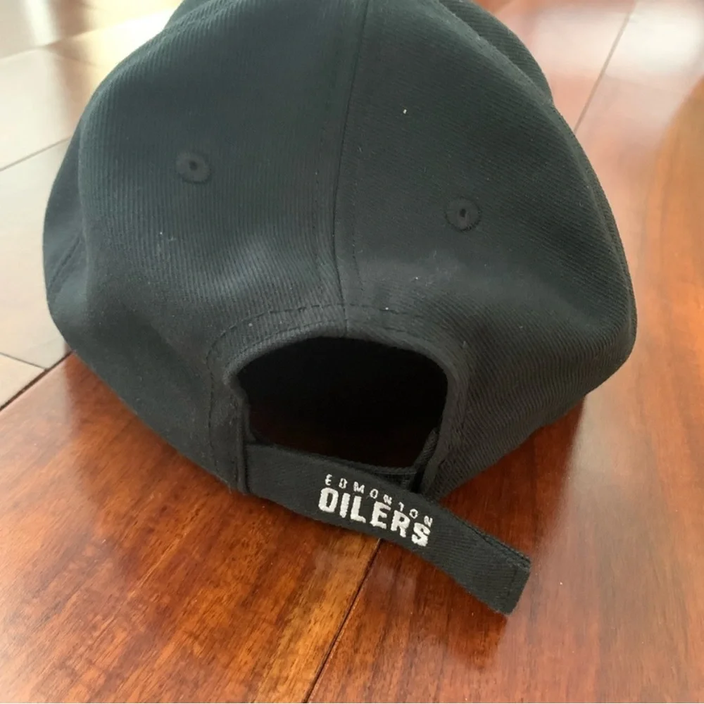 Oilers Fanatics Hat Adjustable - Picture 3 of 5